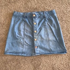 Stretchy jean skirt